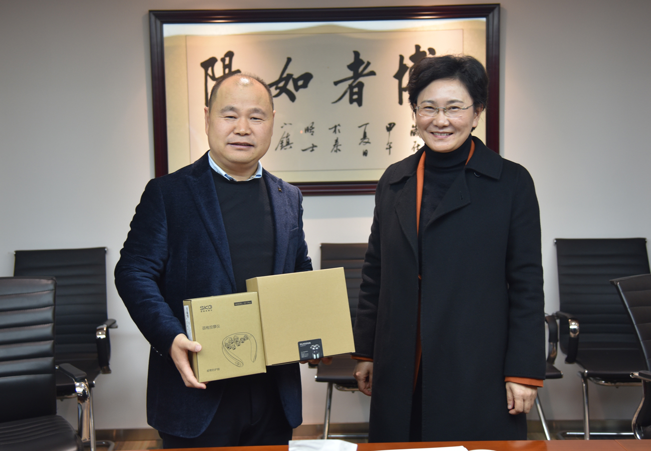 松江区委常委、组织部部长时建英一行走访调研博阳新能 松江区委常委、组织部部长时建英一行走访调研博阳新能